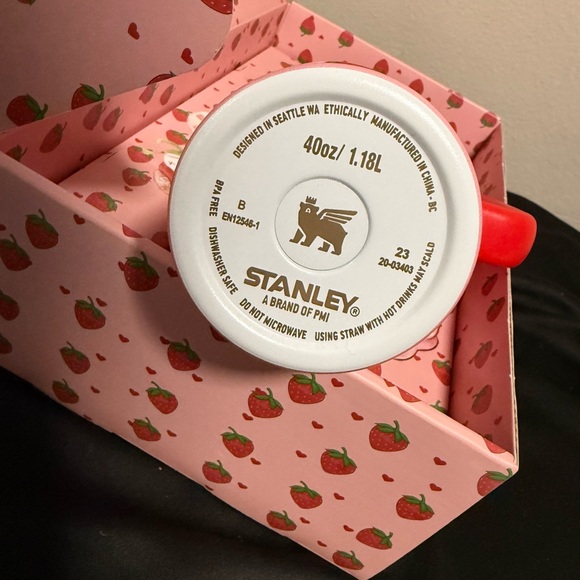 Stanley Red Strawberry Shortcake Tumbler with Straw and Straw Topper - Picture 4 of 5